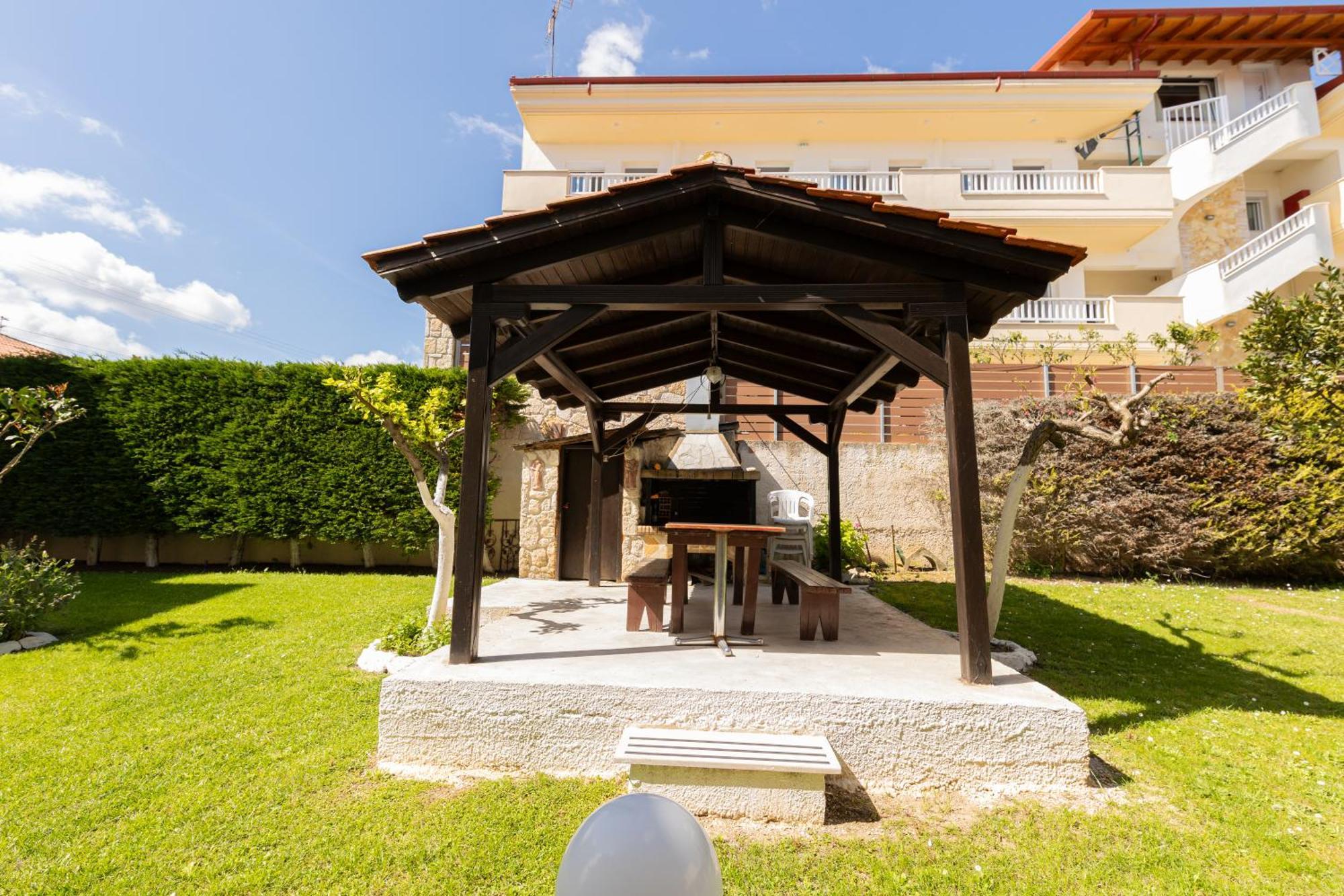 Toli Apartments Kallithea  Екстериор снимка